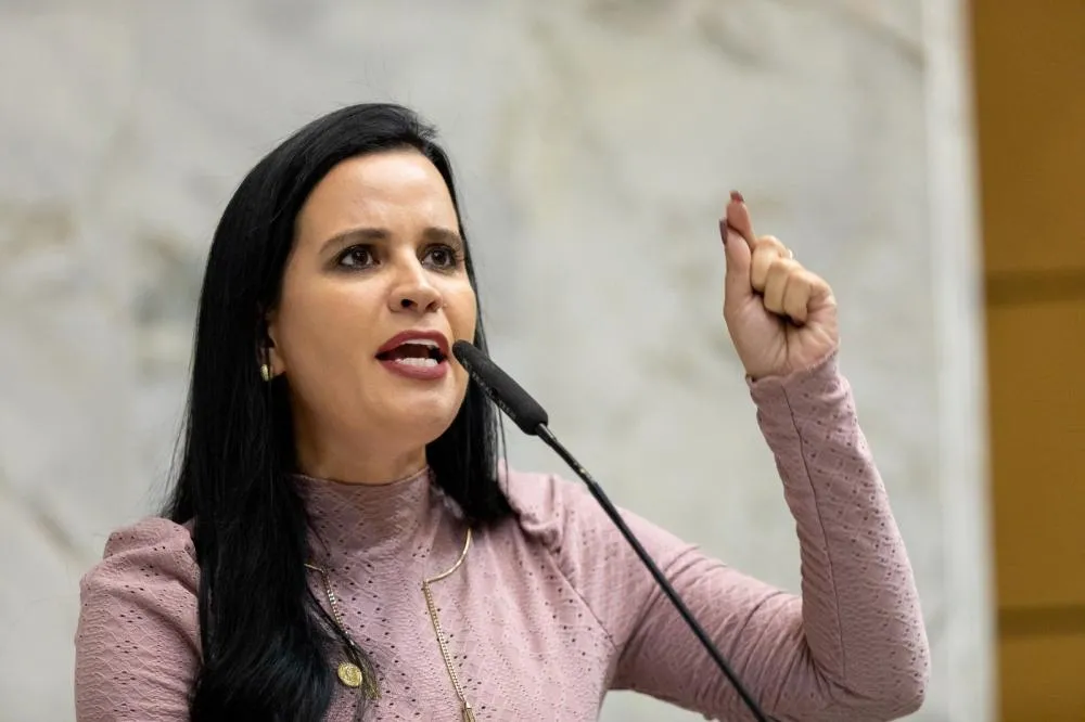 Deputada Leticia Aguiar cobra apuração imediata após denúncias na Universidade Estadual Paulista de São José dos Campos