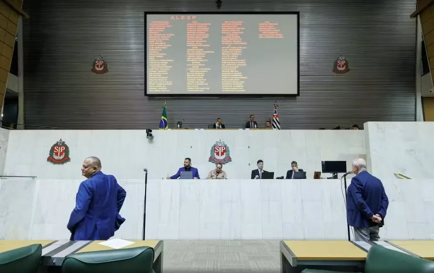 Alesp aprova novo salário mínimo paulista de R$ 1.874 e abono para servidores estaduais