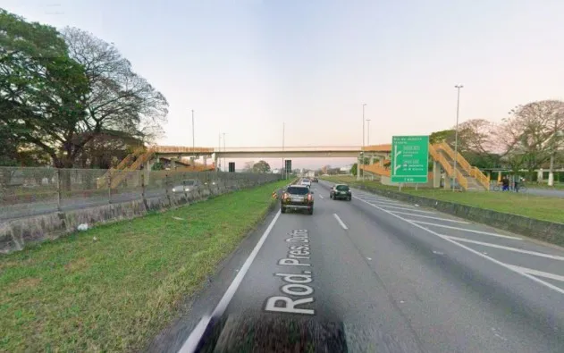 Pedestre morre atropelado na Via Dutra em Caçapava; motorista foge sem prestar socorro