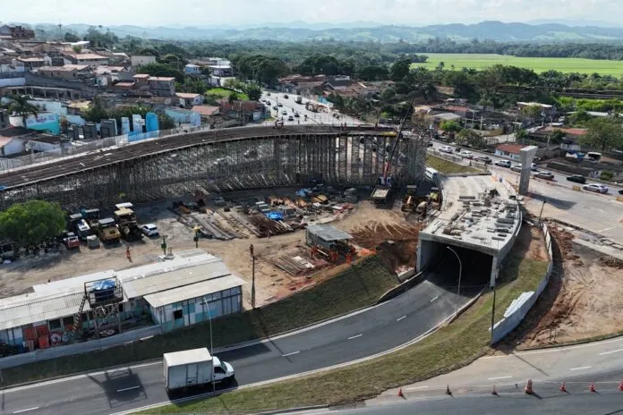 Prefeitura libera passagem inferior em obra da Sebastião Gualberto em São José dos Campos