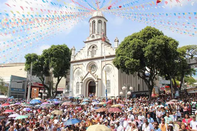Aparecida celebra 500 anos de São Benedito com distribuição de 10 mil bandejas de docesFesta chega à 117ª edição, reúne multidão no feriado e mantém tradição com missas, congadas e programação cultural no município
